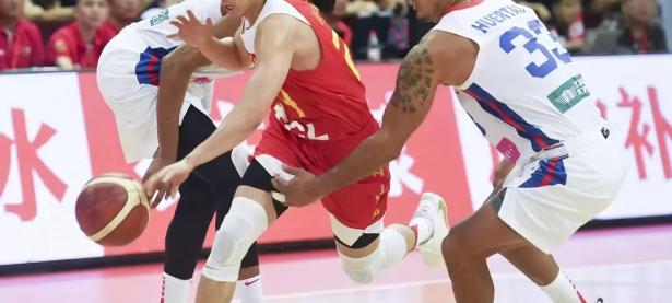  76人的主帅纳斯和球员乌布雷各罚5万美元 