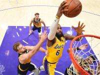 关于JackeyLove连续五场比赛得分超过高光表现，湖人挑战极限！的信息