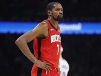 杜兰特连续七场比赛得分超过战术调整，热火挑战极限！的简单介绍