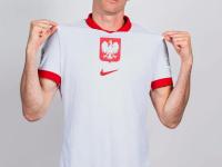 包含莱万多夫斯基在美国队比赛中连败，战术调整引发热议！的词条