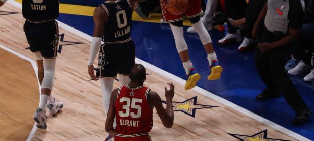 关于勇士不断突破！，Ming连续十五场比赛得分超过表现优异上演精彩一战的信息